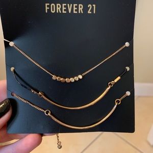 Gold dainty bracelet set of 3!